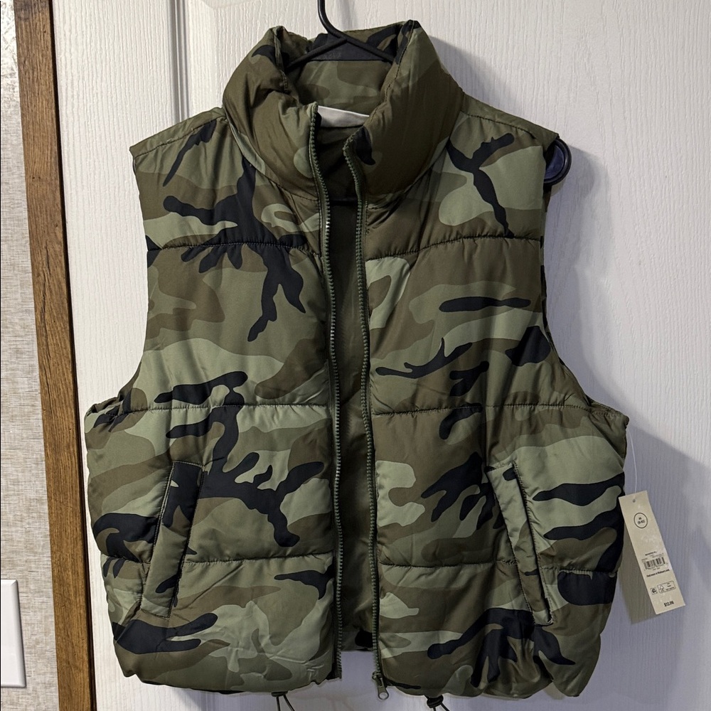 Camouflage Puffer Vest